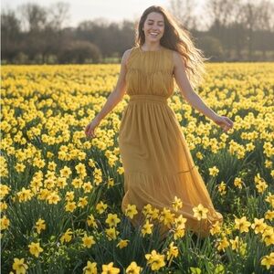 Old Navy Yellow Shirred Crinkle Midi Dress